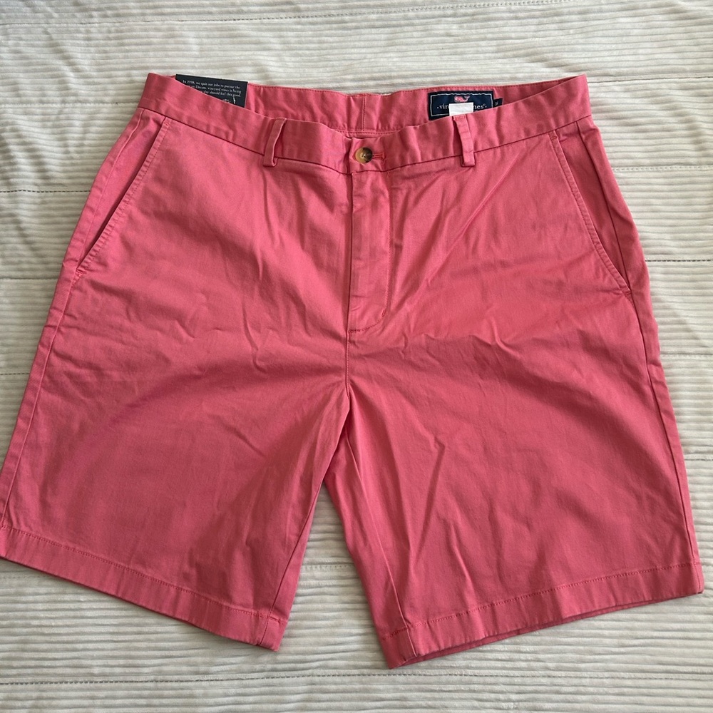 Vineyard Vibes Classic Coral Men's Shorts